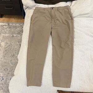Banana Republic Men's Khaki Chinos